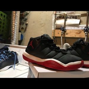 Grade school air Jordans size 4Y